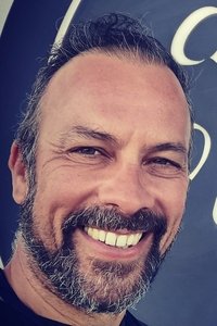 Profile of Toni Lourenço