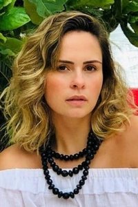 Profile of Ana Paula Renault