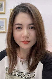 Profile of Xiaoxue Huang