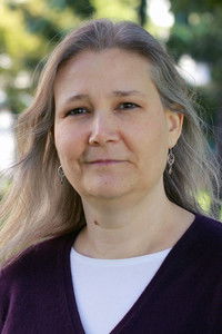 Profile of Amy Hennig