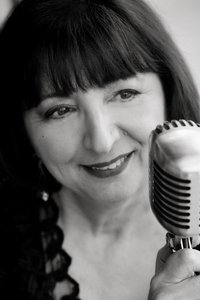 Profile of Suzanne Kennelly