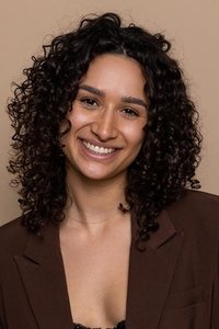 Profile of Amije Roos