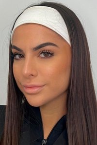 Profile of Ana Nicolás