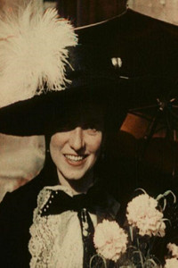 Poster for Donna con garofani rossi e rosa