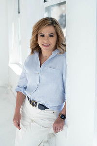 Profile of Elizabeth Hay