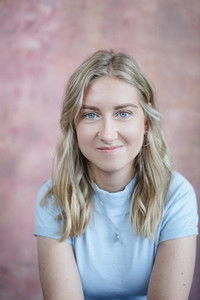 Profile of Carolin Pech