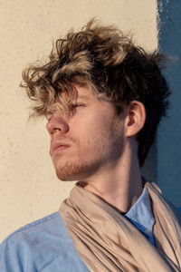 Profile of Zander Bell