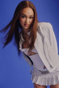 Profile of Stella Quaresma