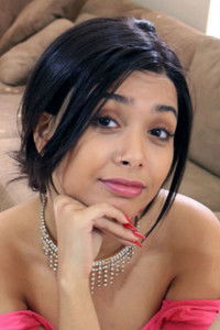 Profile of Aaliyah Hadid