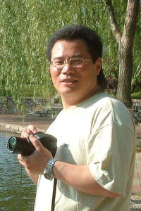 Profile of Qin Zhou