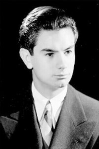 Profile of Felipe Mier