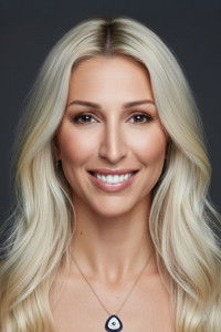 Profile of Pelin Akat