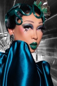 Profile of Suki Doll