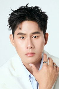 Profile of Thanawin Pholcharoenrat