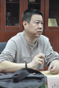 Profile of Weiguo Lu