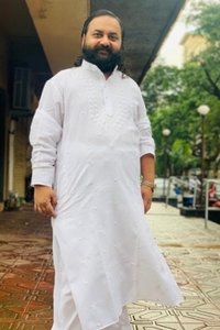 Profile of Fuzail Waris