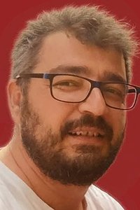 Profile of Ahmet Topuz