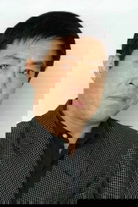 Profile of Xu Maomao