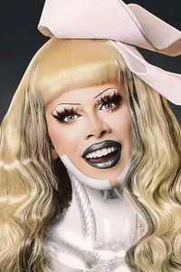 Profile of Naia Black