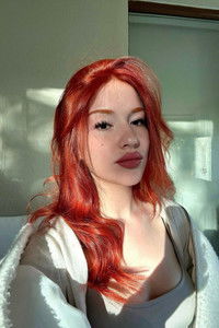 Profile of Selin Aksar