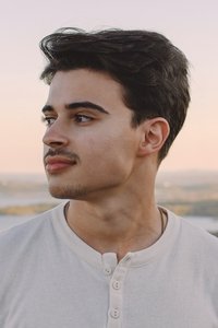 Profile of Cunha Dinis