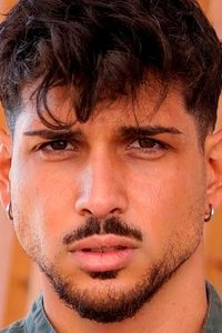 Profile of Darío Sellés