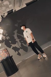 Profile of Zicheng Wei