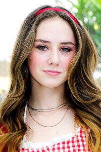 Profile of Daisy Fox