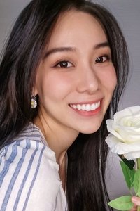 Profile of Roxanne Zhang