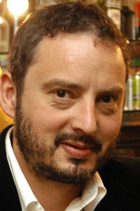 Profile of Yan Lindingre