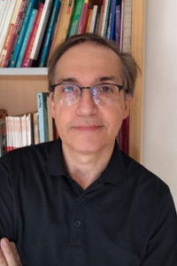 Profile of Beto Acevedo