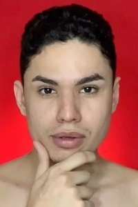 Profile of Leone Dantas