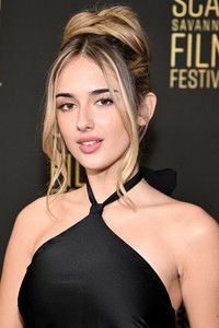 Profile of Julia Butters