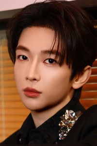 Profile of Yin Junlan