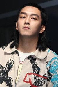 Profile of Dong Jia Hong