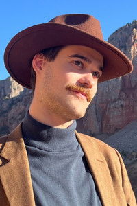 Profile of Arseniy Vizzhachiy