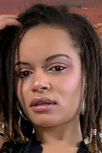 Profile of Lynn La Rue