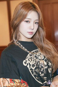 Profile of Roh Jisun