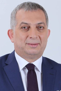 Profile of Metin Külünk