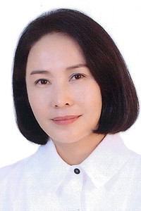 Profile of May Chin