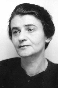 Profile of Esther Grenen