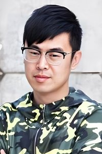 Profile of Zhu Lingfeng