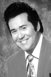 Profile of Wayne Newton
