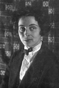 Profile of Khesya Lokshina