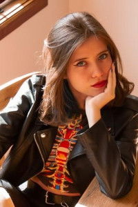 Profile of Bárbara Camargo