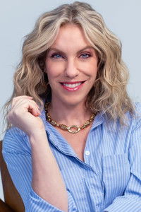 Profile of Ninfa Salinas