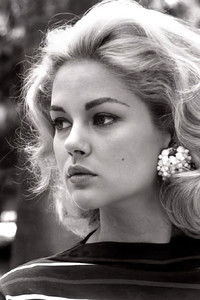 Profile of Beba Lončar