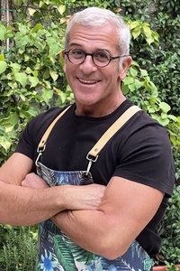 Profile of Max Mariola