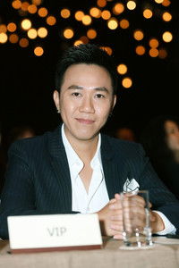 Profile of Anh Đức