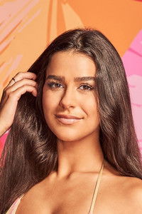 Profile of Genevieve Shawcross